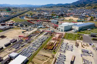 豊野工場・製品ヤード